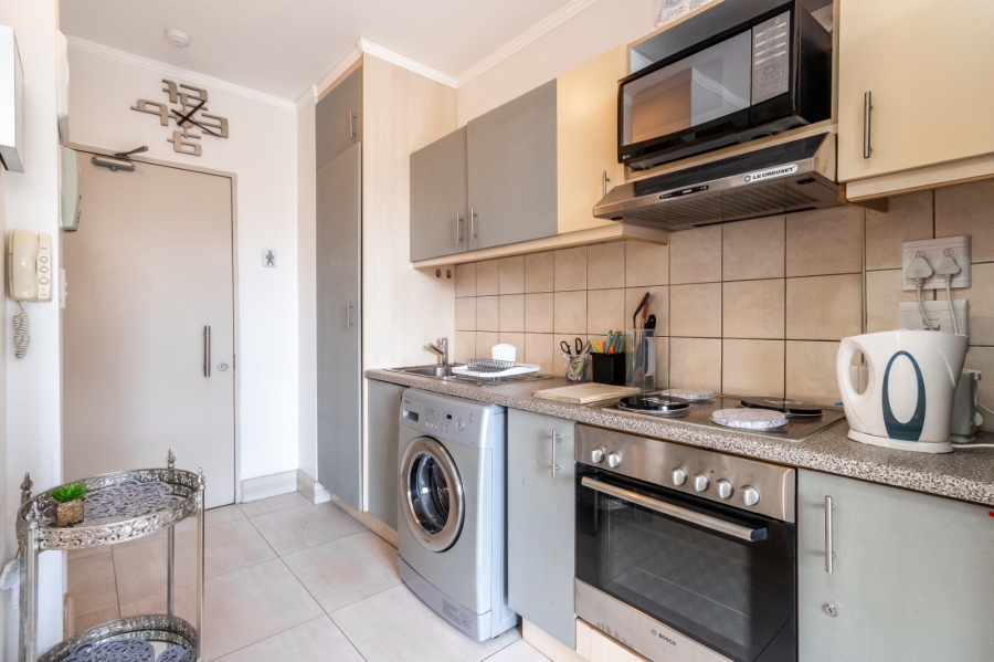 To Let 1 Bedroom Property for Rent in Cape Town City Centre Western Cape
